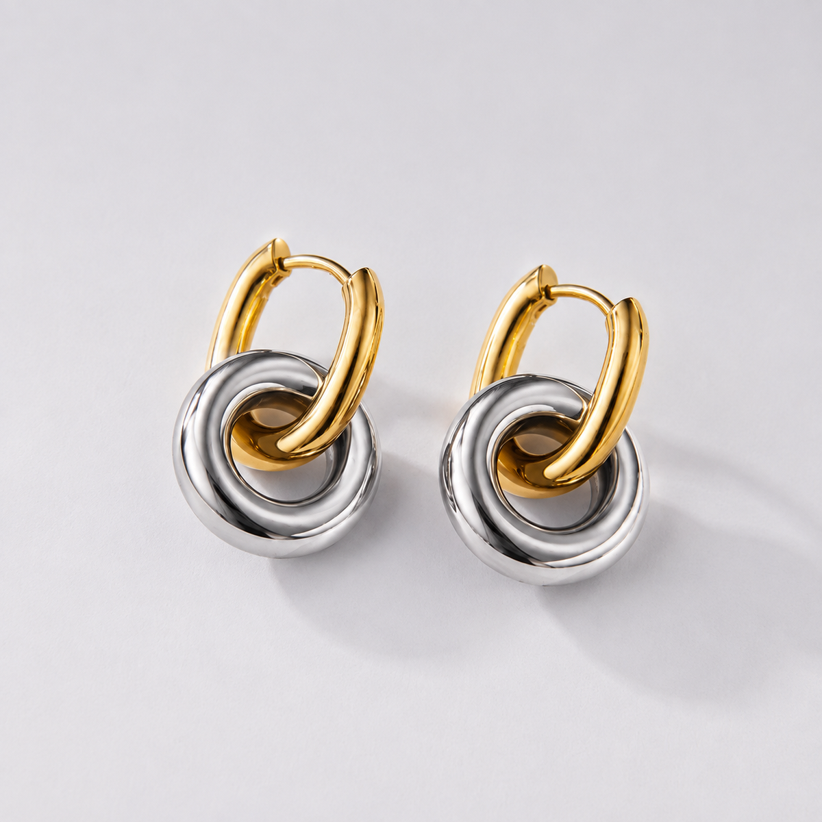 The Rendezvous Earrings